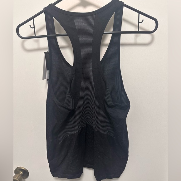 Women’s Trajectory work out tank top black. Moisture wicking. NEW - Picture 2 of 5